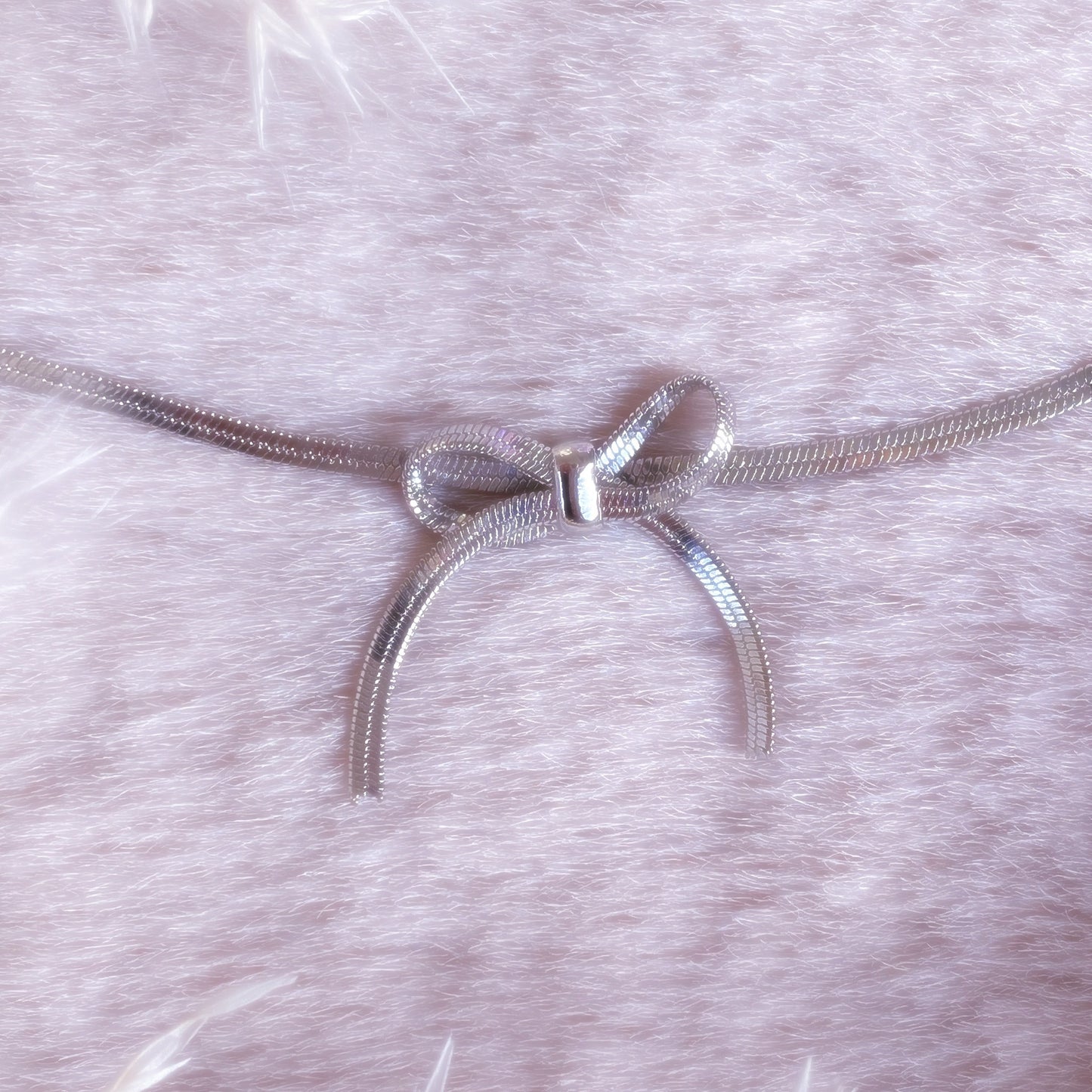 Dainty Bow Choker