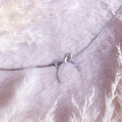 Dainty Bow Choker