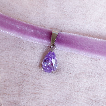 Precious Velvet Small Teardrop Choker