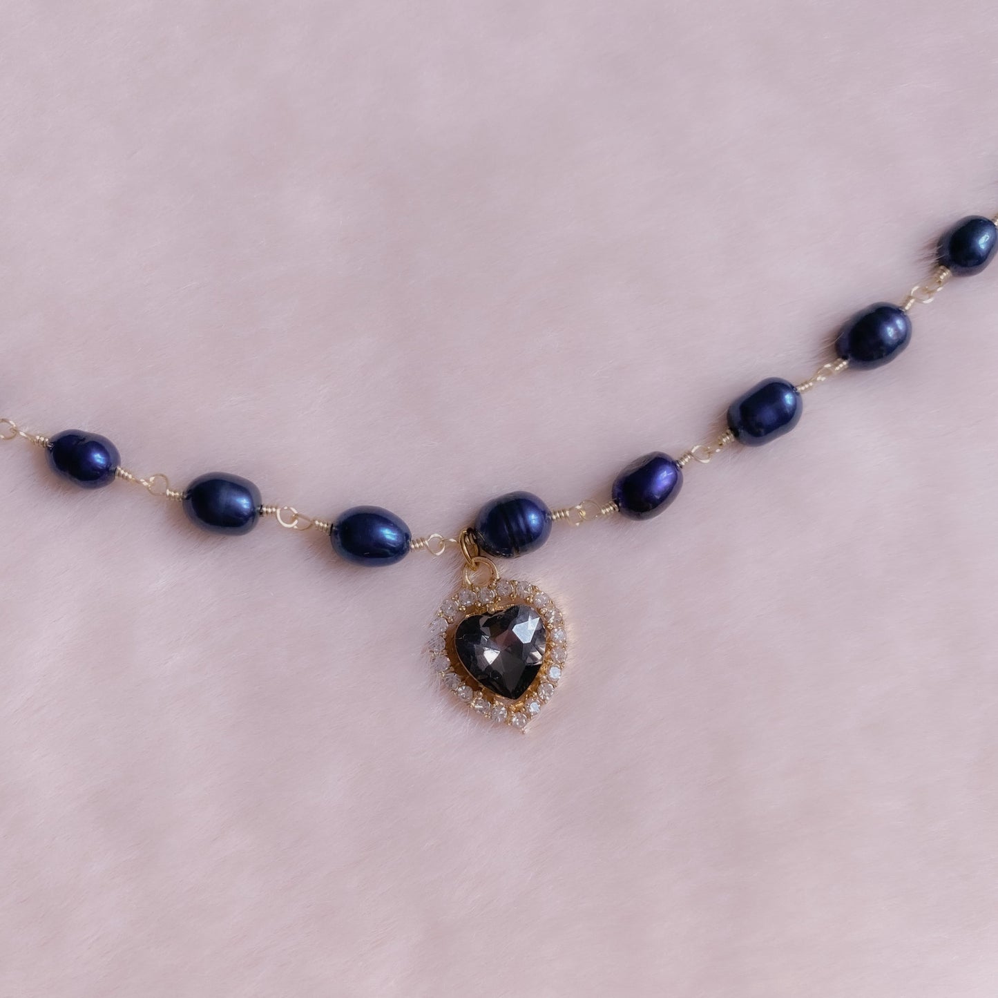 Crystal Heart Ebony Pearl Choker