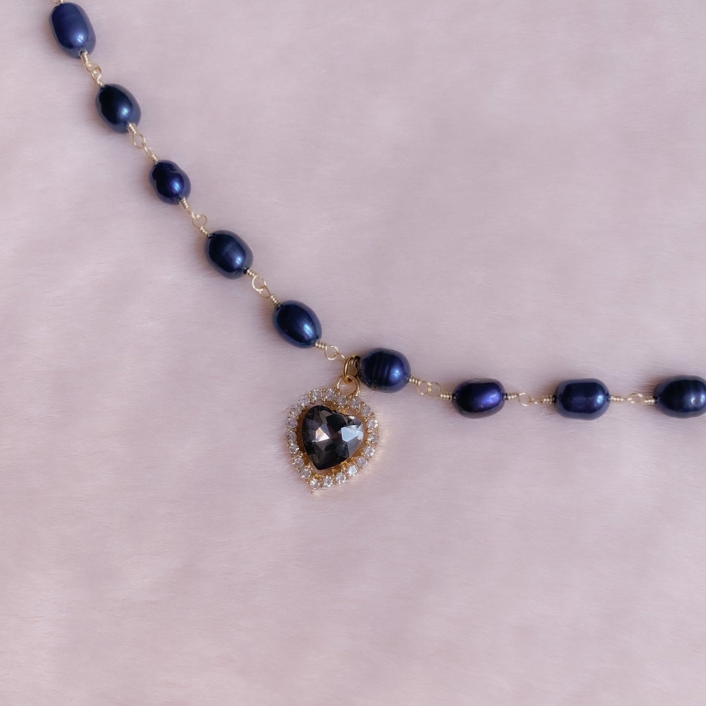 Crystal Heart Ebony Pearl Choker