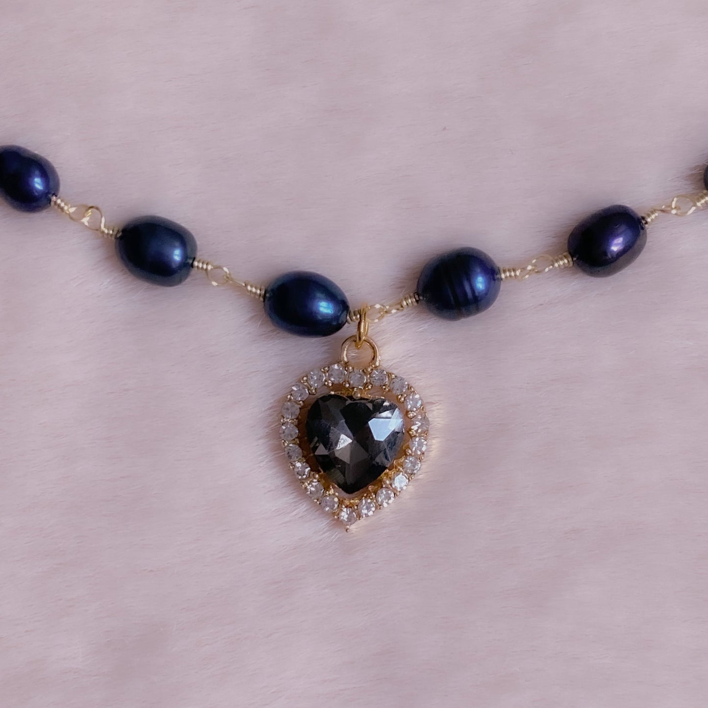 Crystal Heart Ebony Pearl Choker