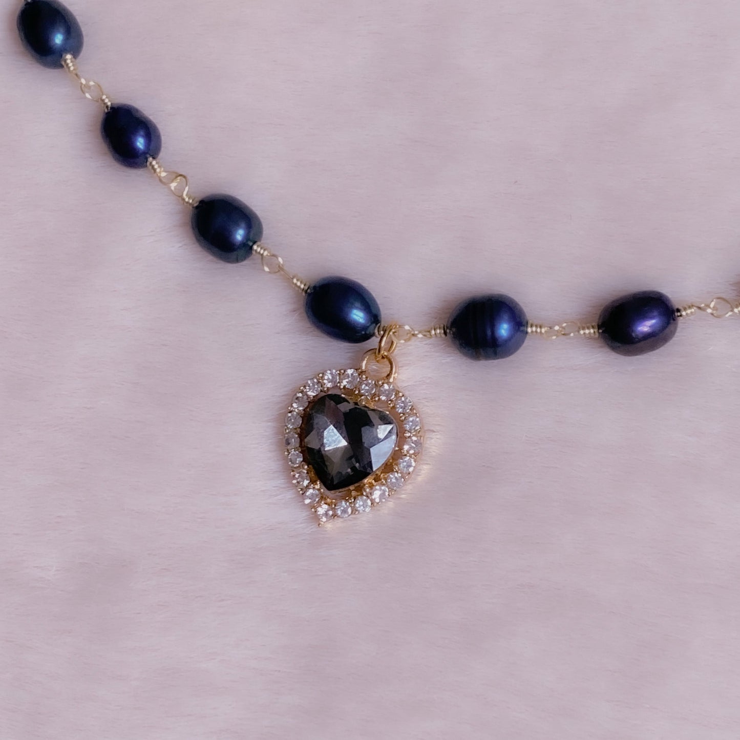 Crystal Heart Ebony Pearl Choker