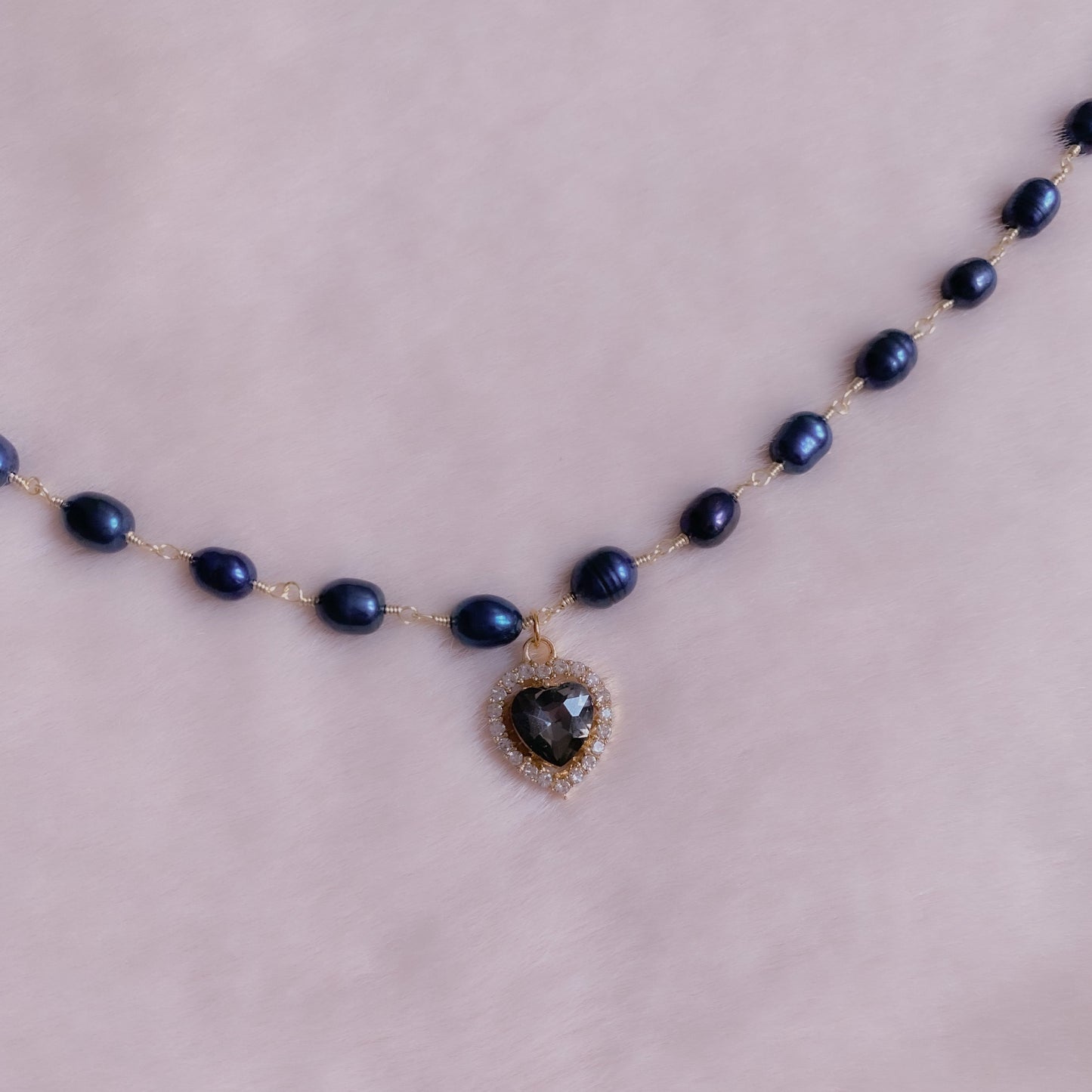 Crystal Heart Ebony Pearl Choker