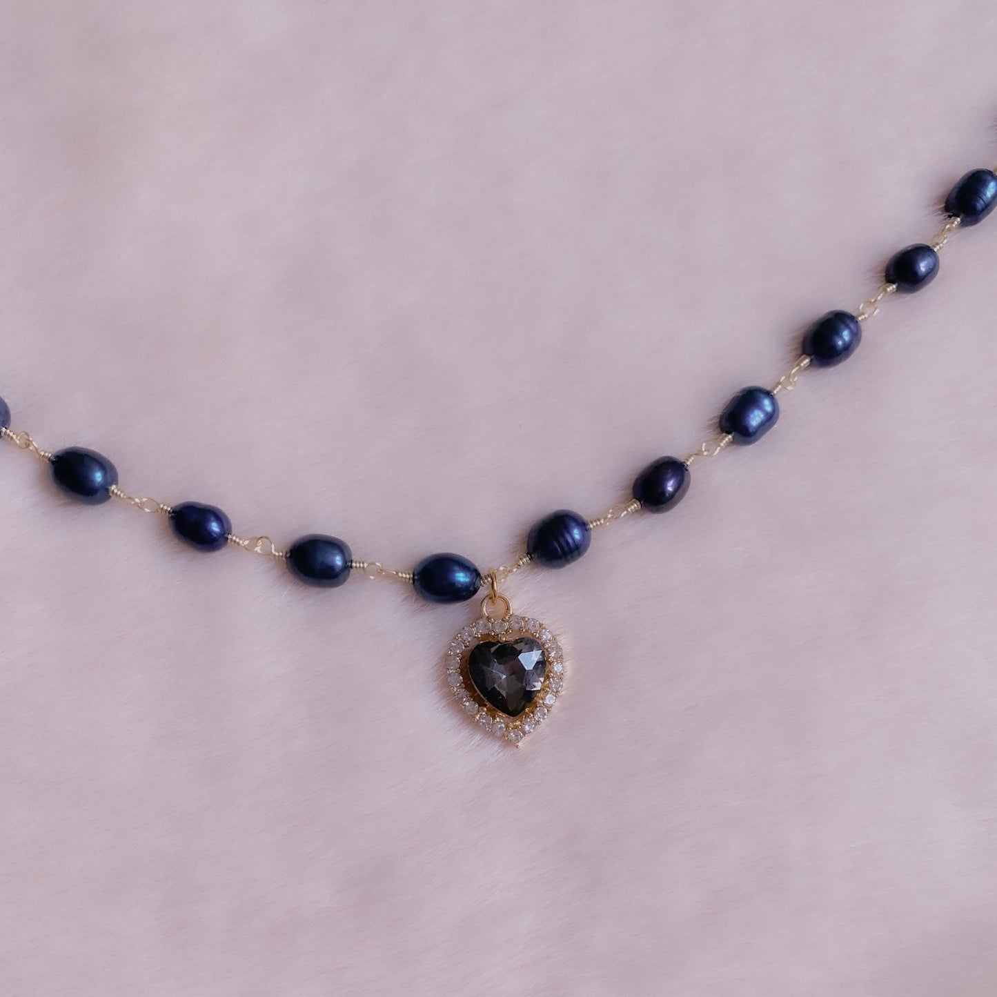 Crystal Heart Ebony Pearl Choker