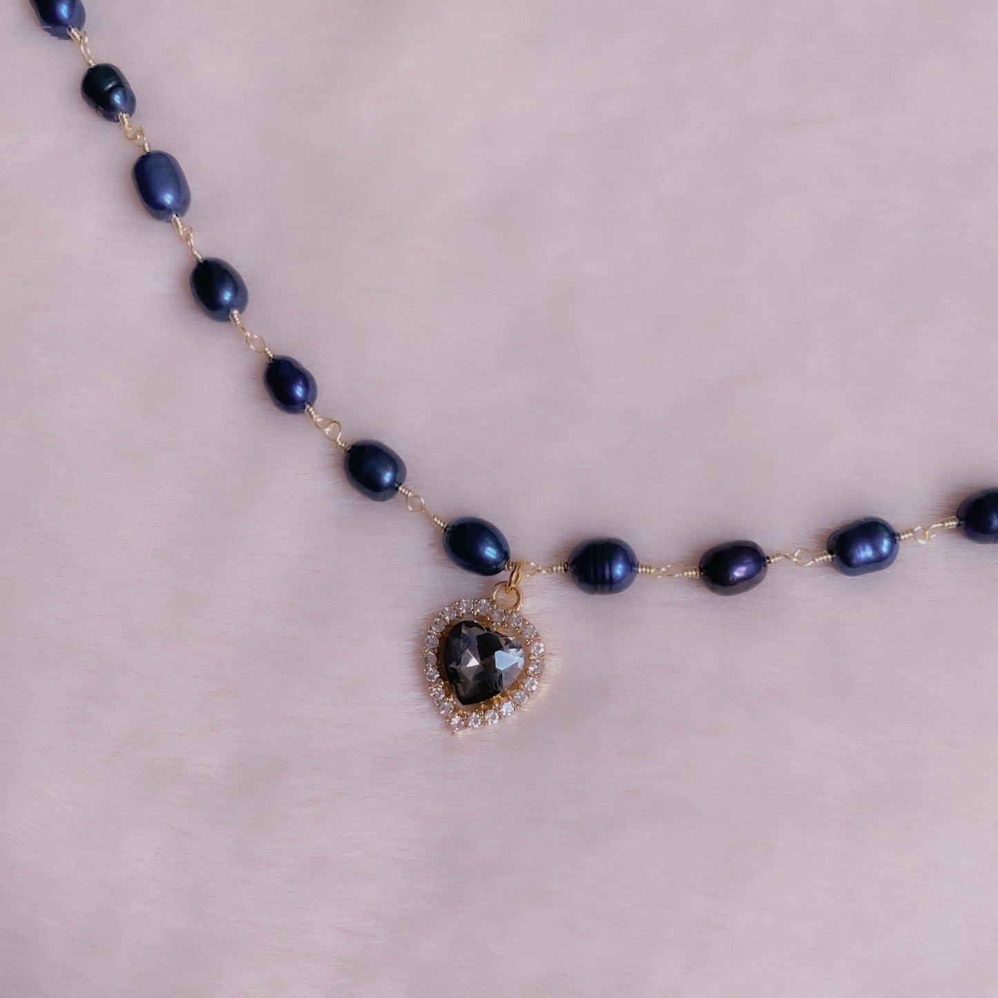 Crystal Heart Ebony Pearl Choker