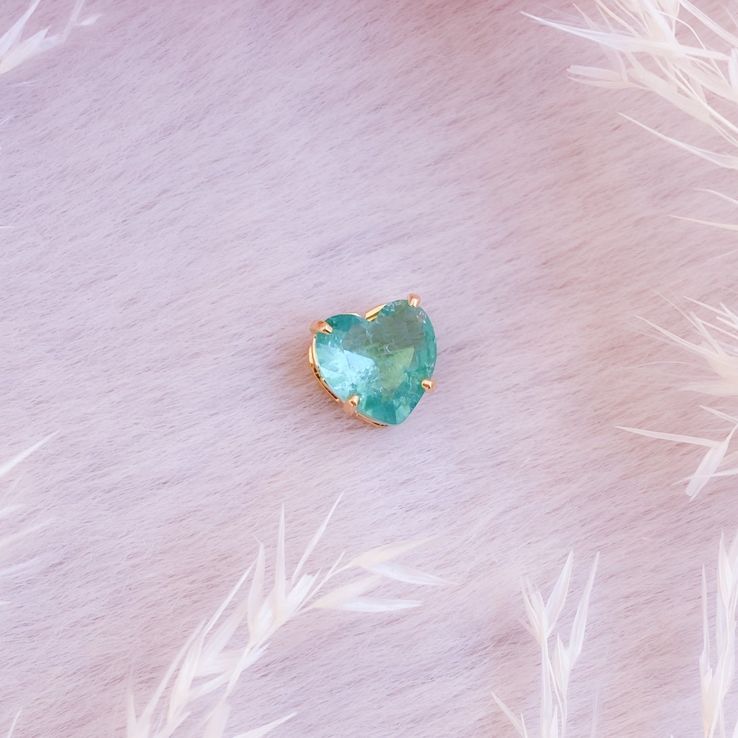 Pretty Stone Heart Stud