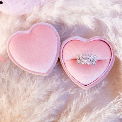 Luxury Heart-Shaped Velvet Jewelry Box