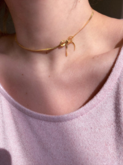 Dainty Bow Choker