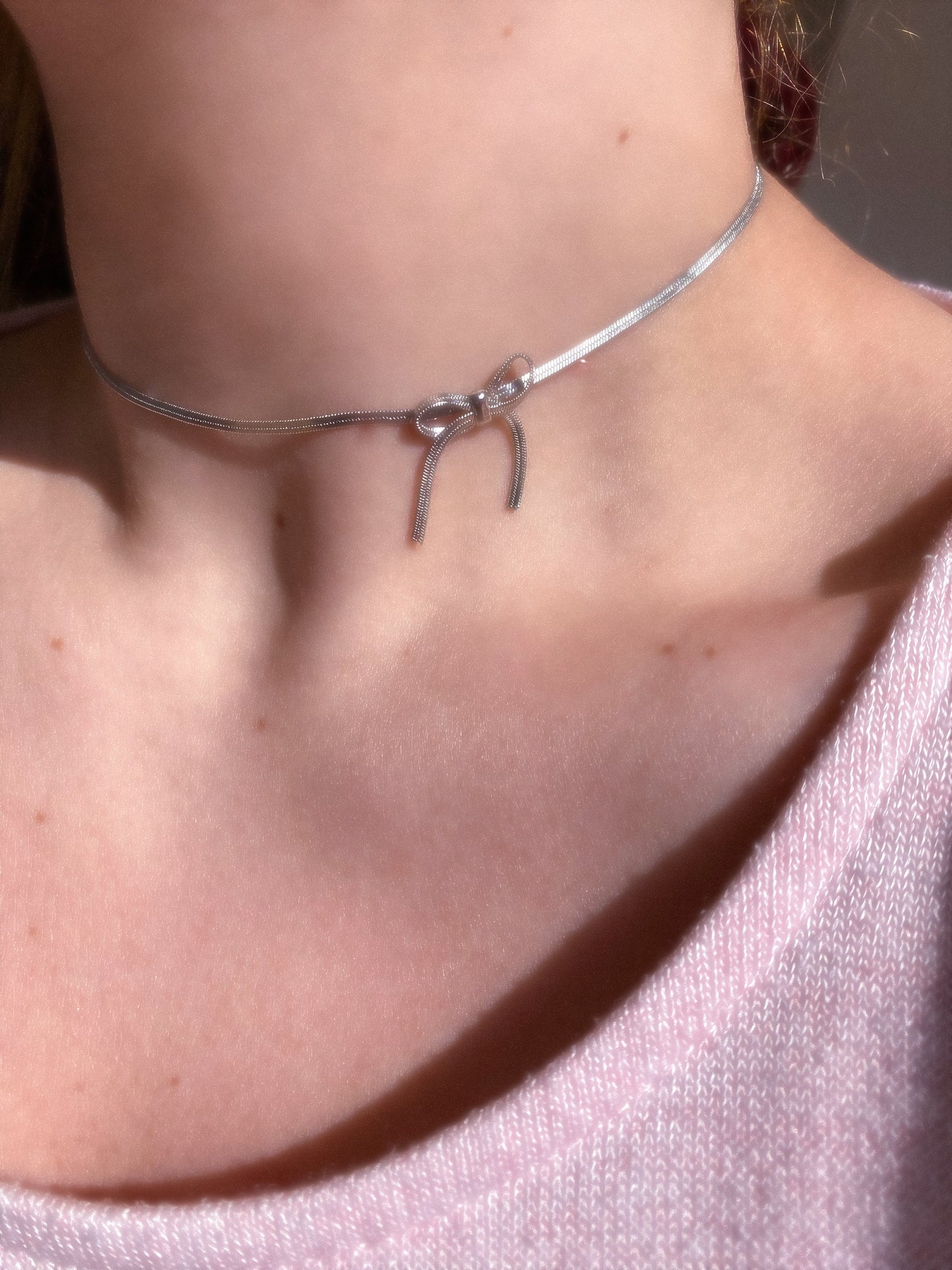 Dainty Bow Choker