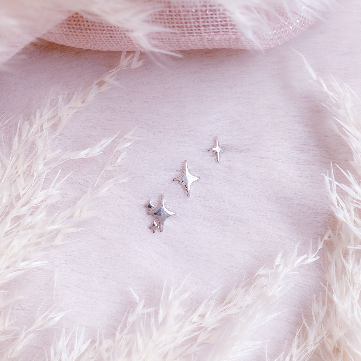 Mid Sparkle Stud Earring