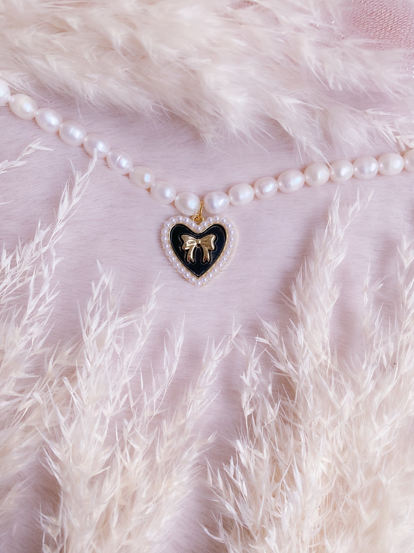 Coquette Heart Pearl Choker