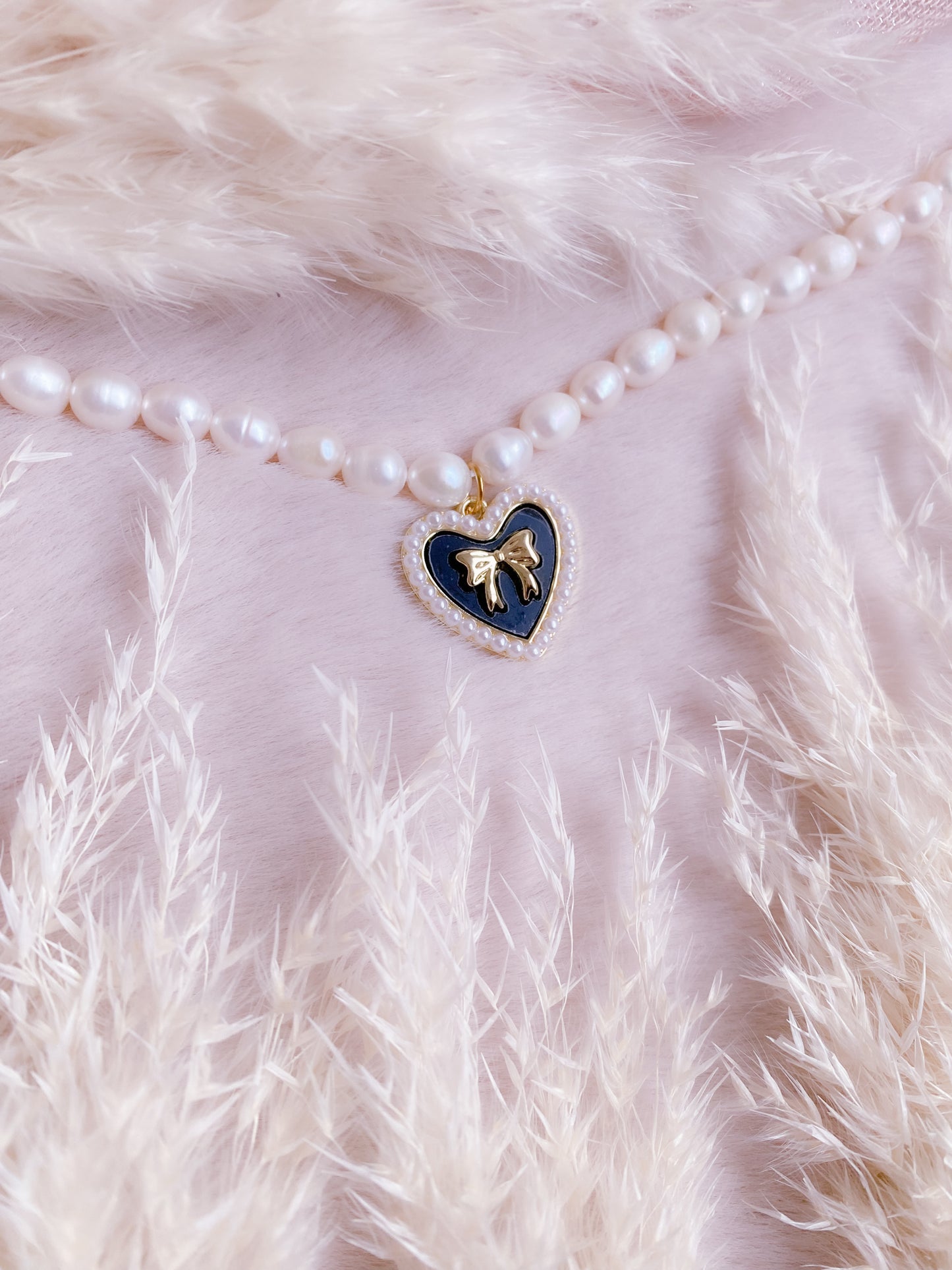 Coquette Heart Pearl Choker