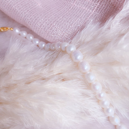 Coquette Heart Pearl Choker