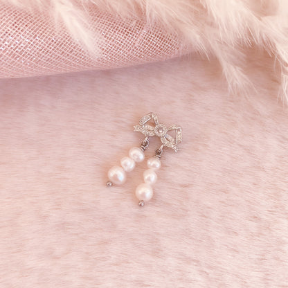 Pearl Bow Earring