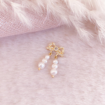 Pearl Bow Earring