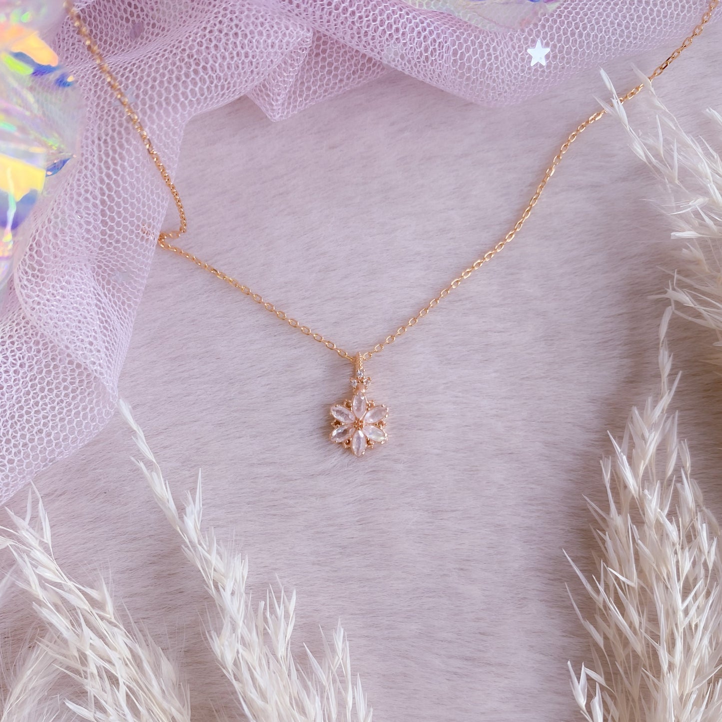 Dreamy Floralia Necklace