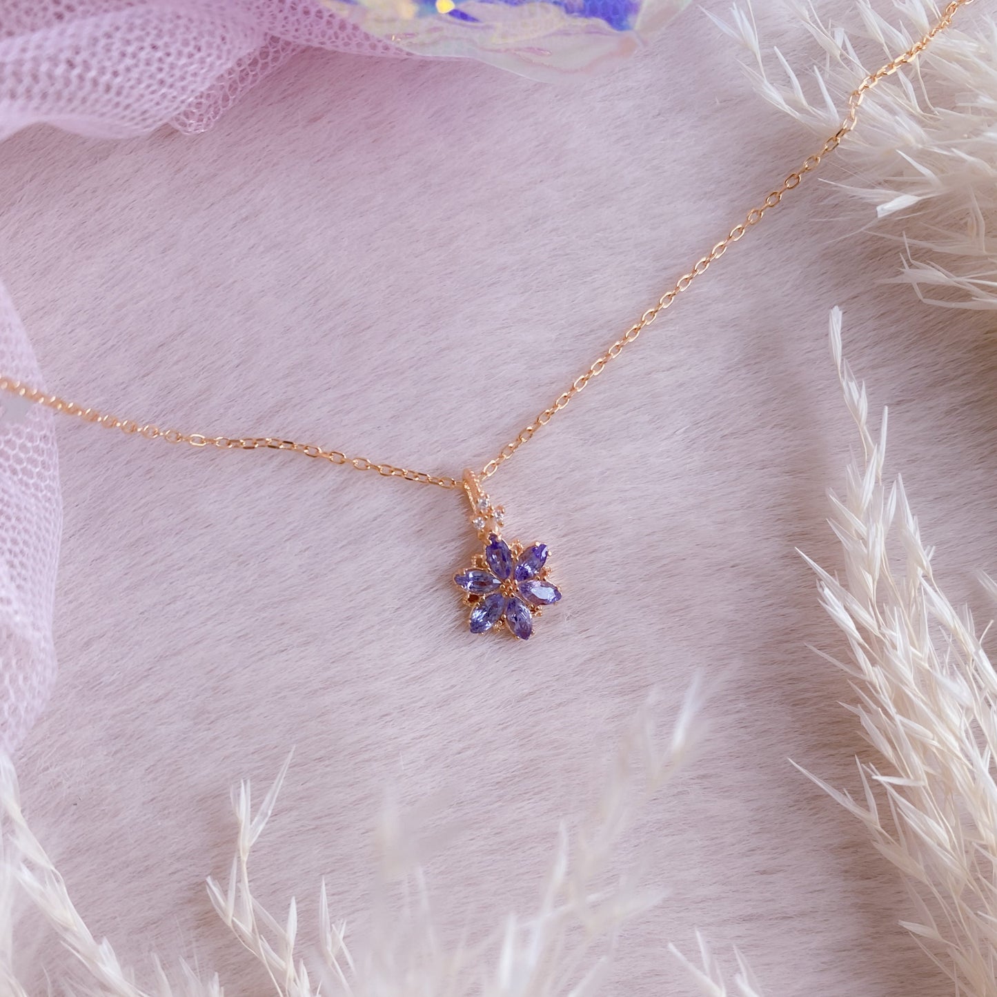 Dreamy Floralia Necklace