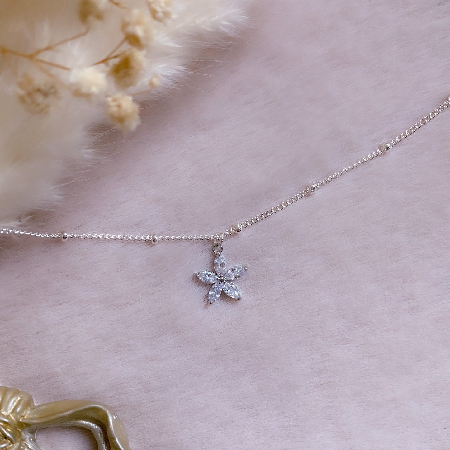 Pretty Blossom Necklace