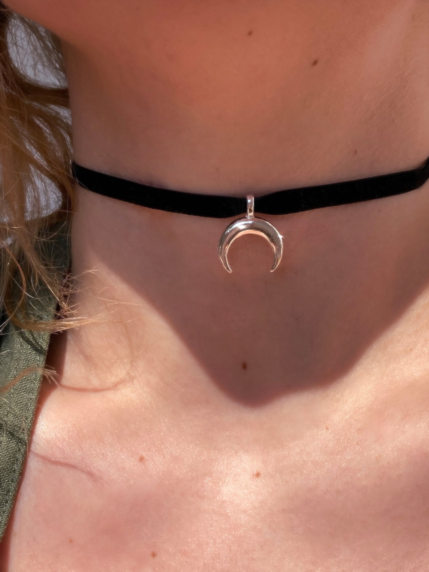 Dark Moon Velvet Choker