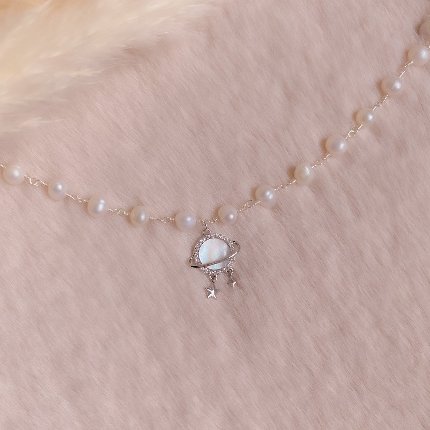 Saturn Pearl Choker