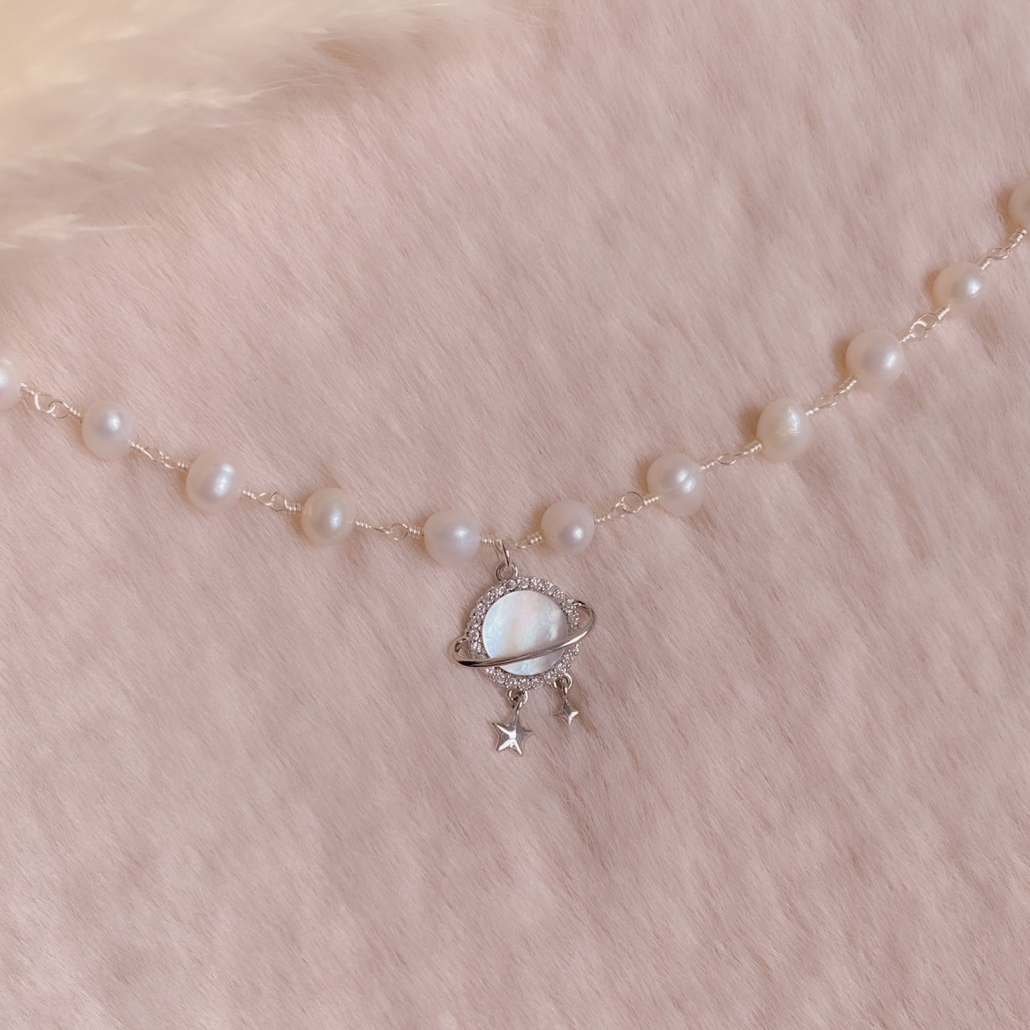 Saturn Pearl Choker