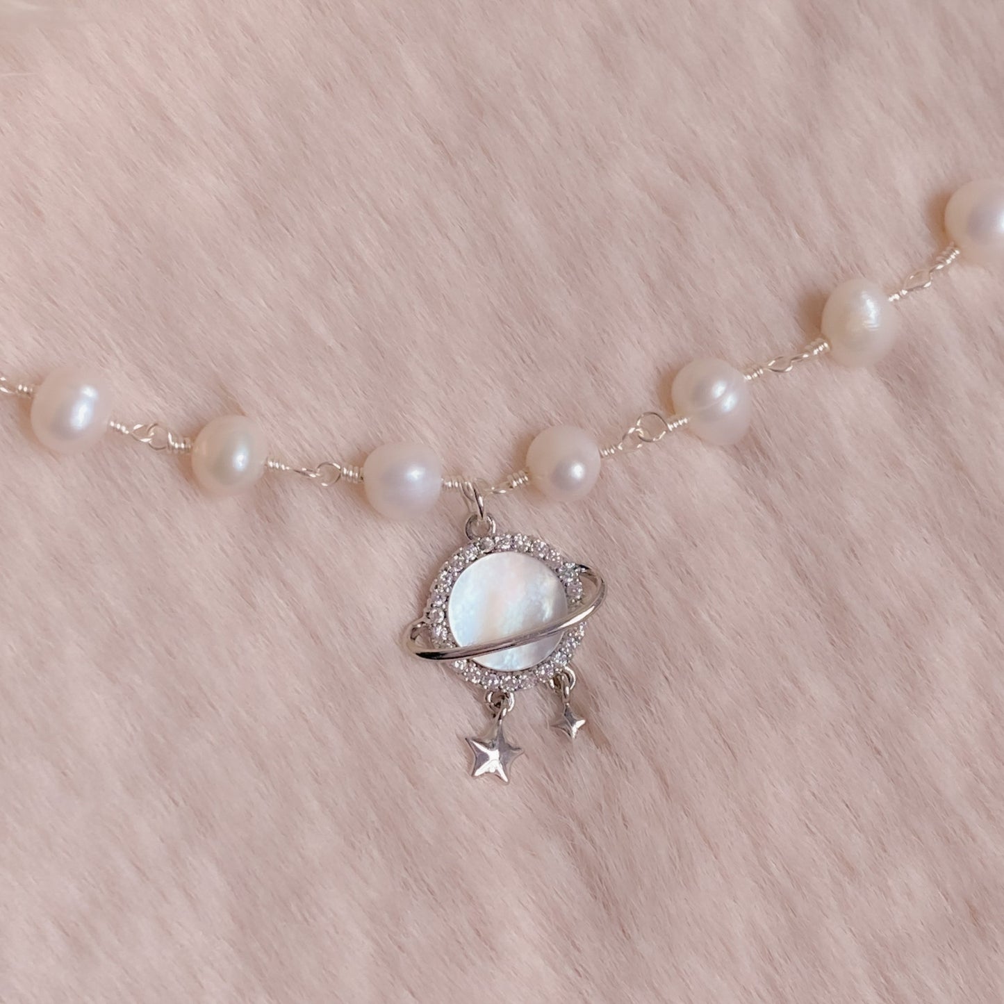 Saturn Pearl Choker