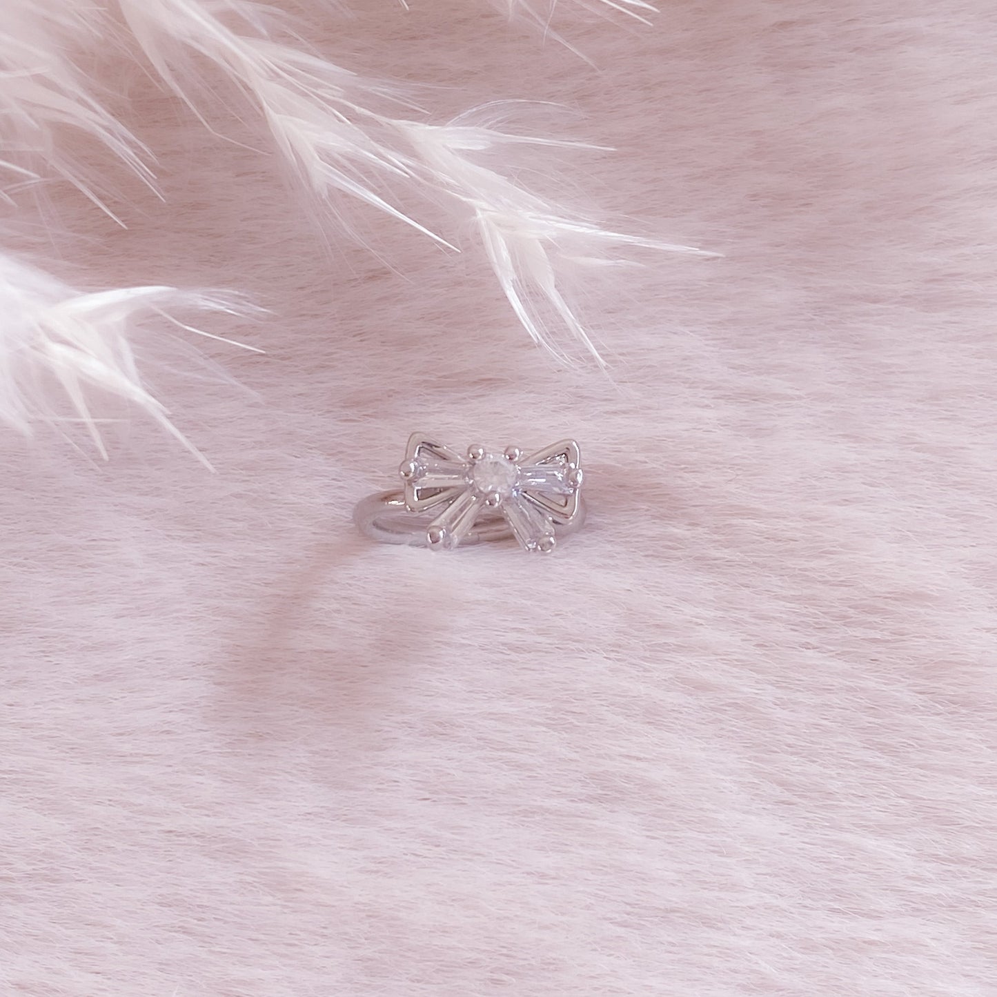 Cute Bow Earcuff