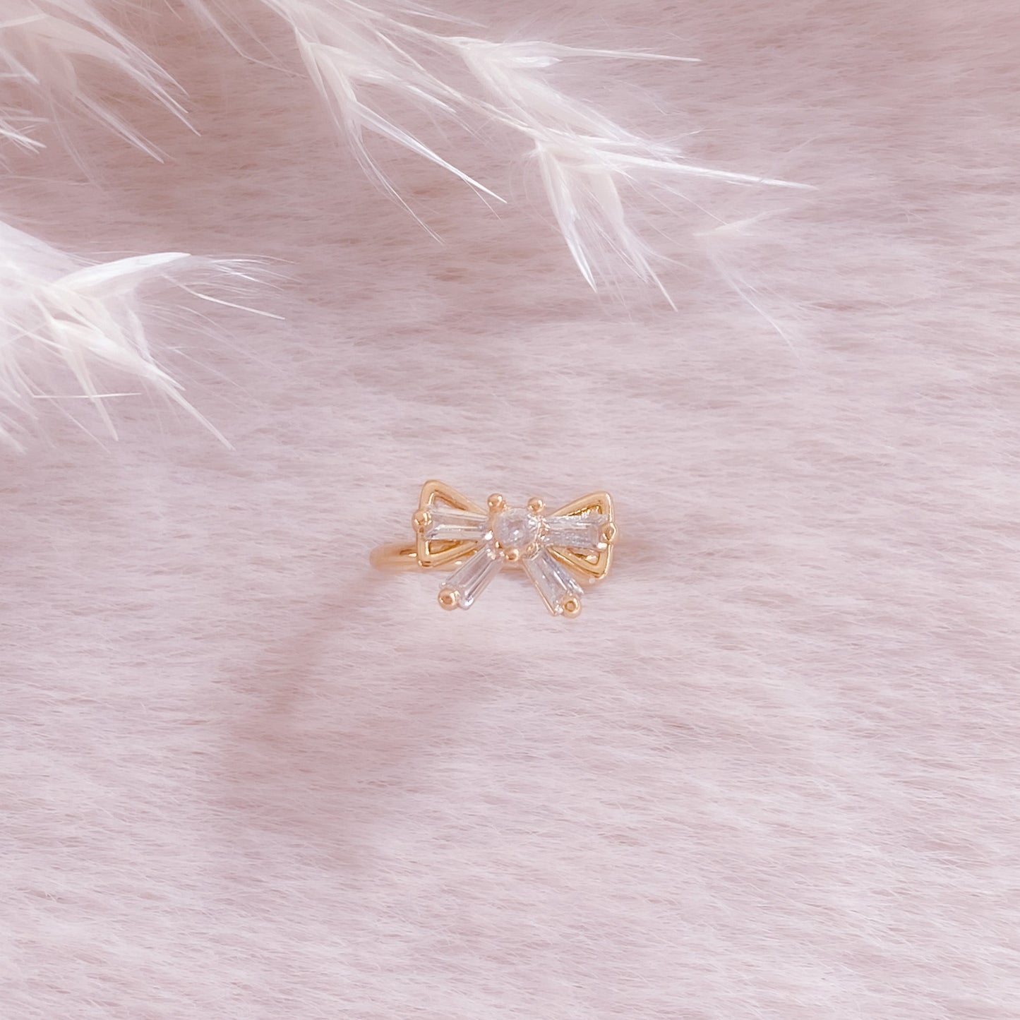 Cute Bow Earcuff