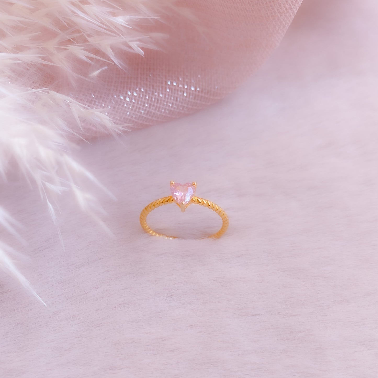 Dainty Twisted Heart Ring