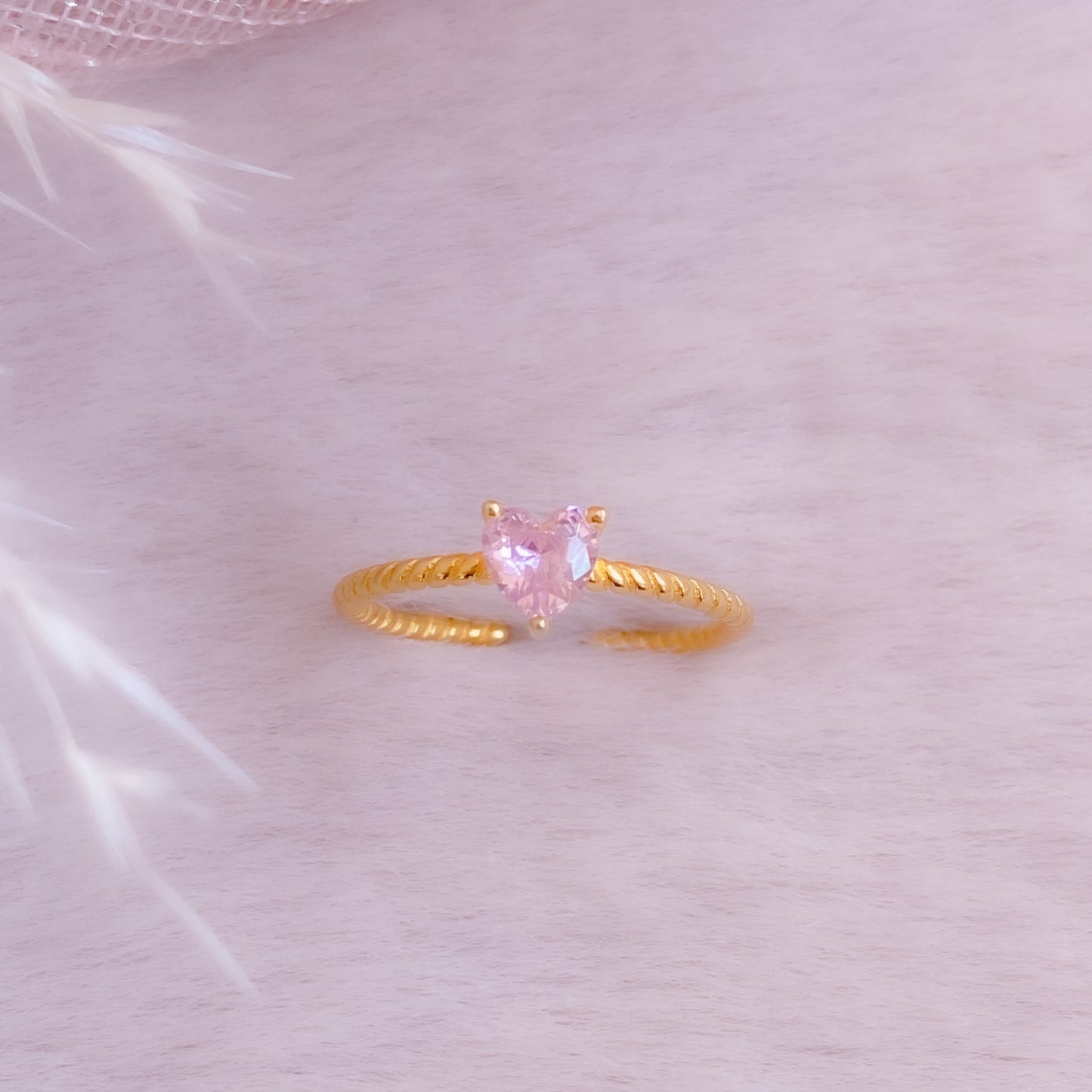 Dainty Twisted Heart Ring