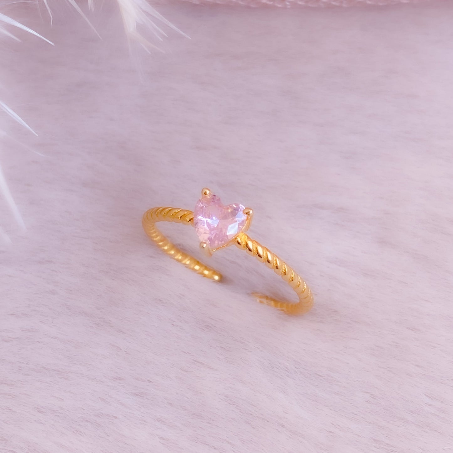 Dainty Twisted Heart Ring