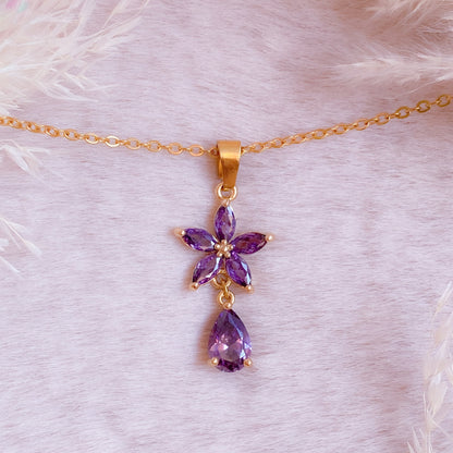 Long Pretty Blossom Necklace