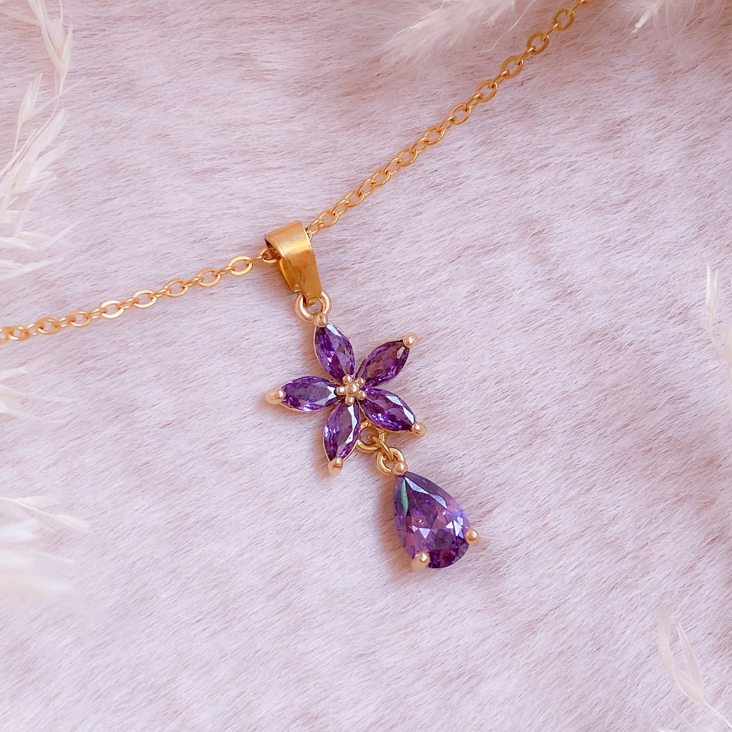 Long Pretty Blossom Necklace