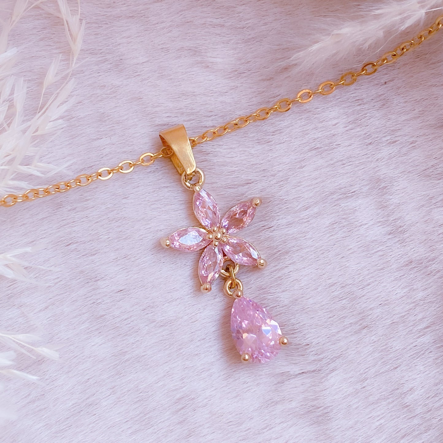 Long Pretty Blossom Necklace