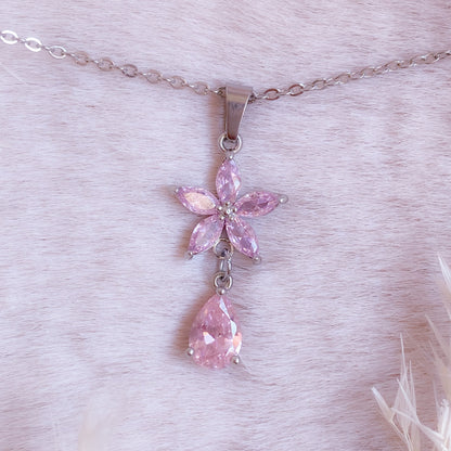 Long Pretty Blossom Necklace