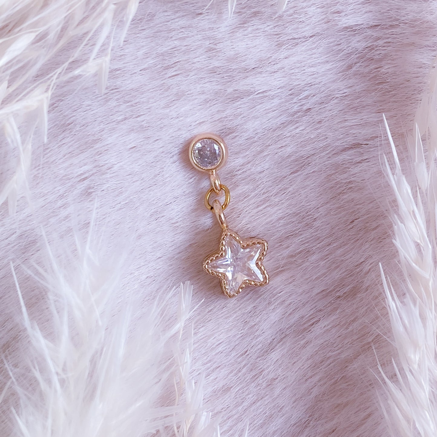 Pretty Star Ear Pin