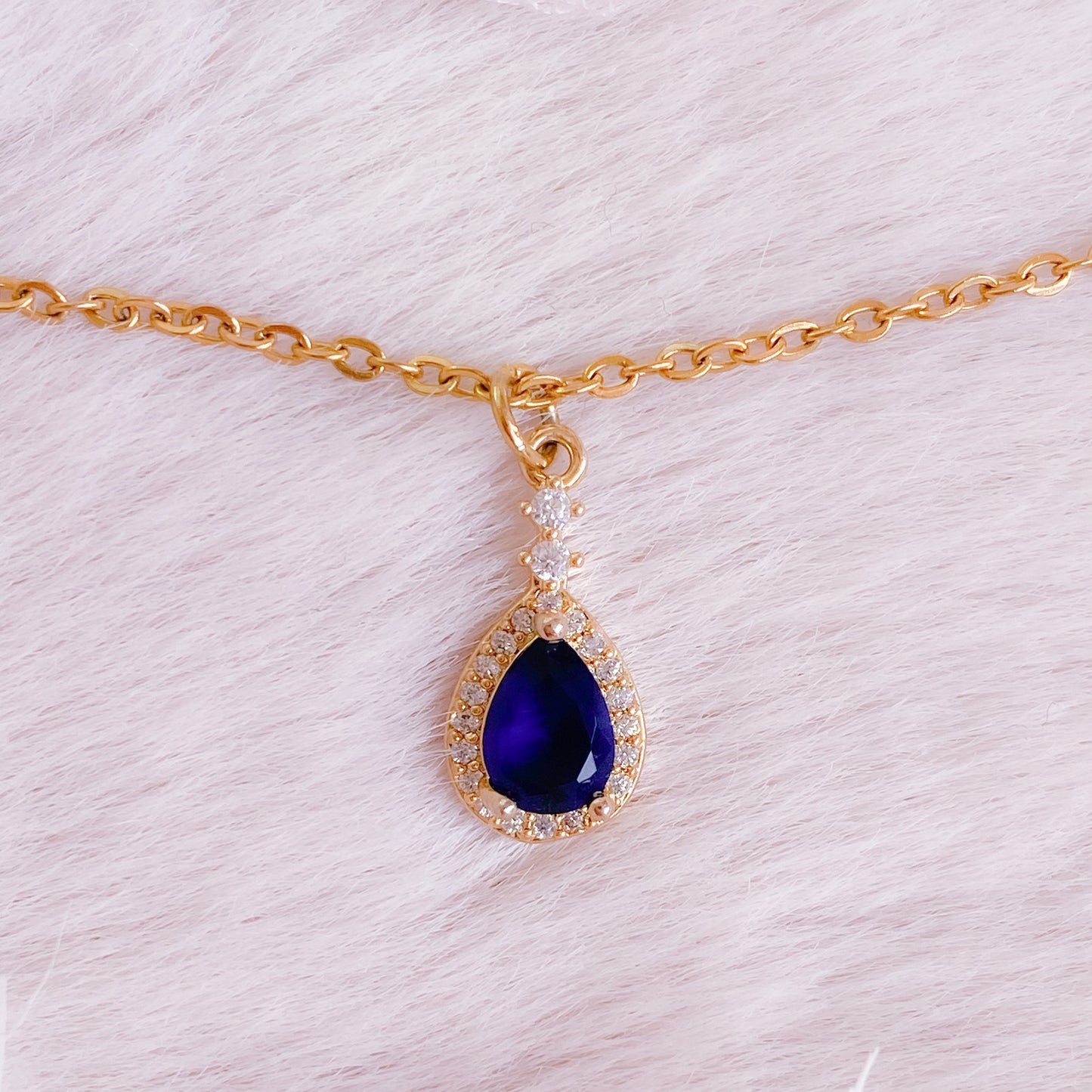 Luxury Teardrop Necklace