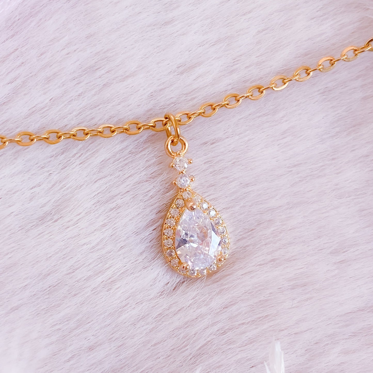 Luxury Teardrop Necklace