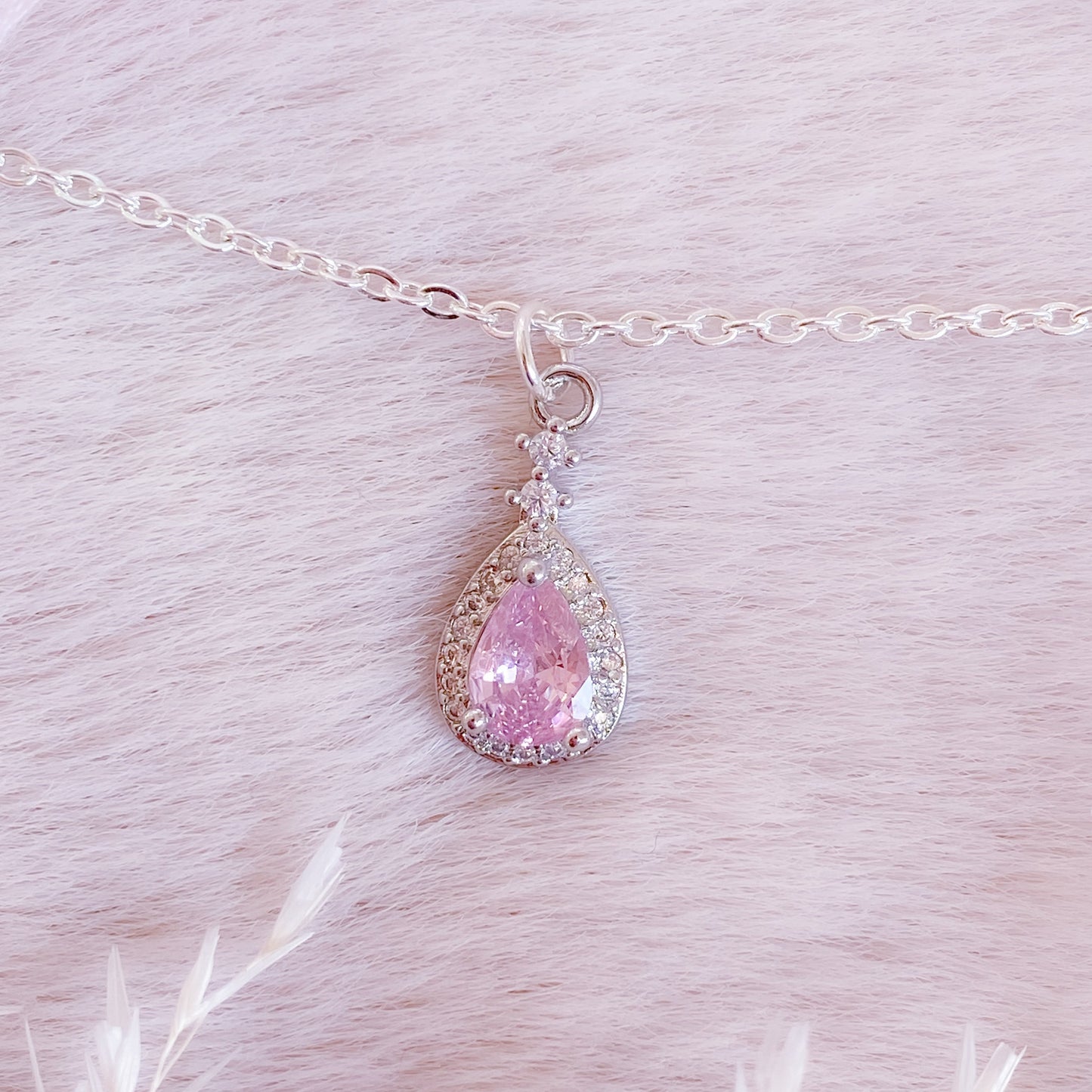 Luxury Teardrop Necklace