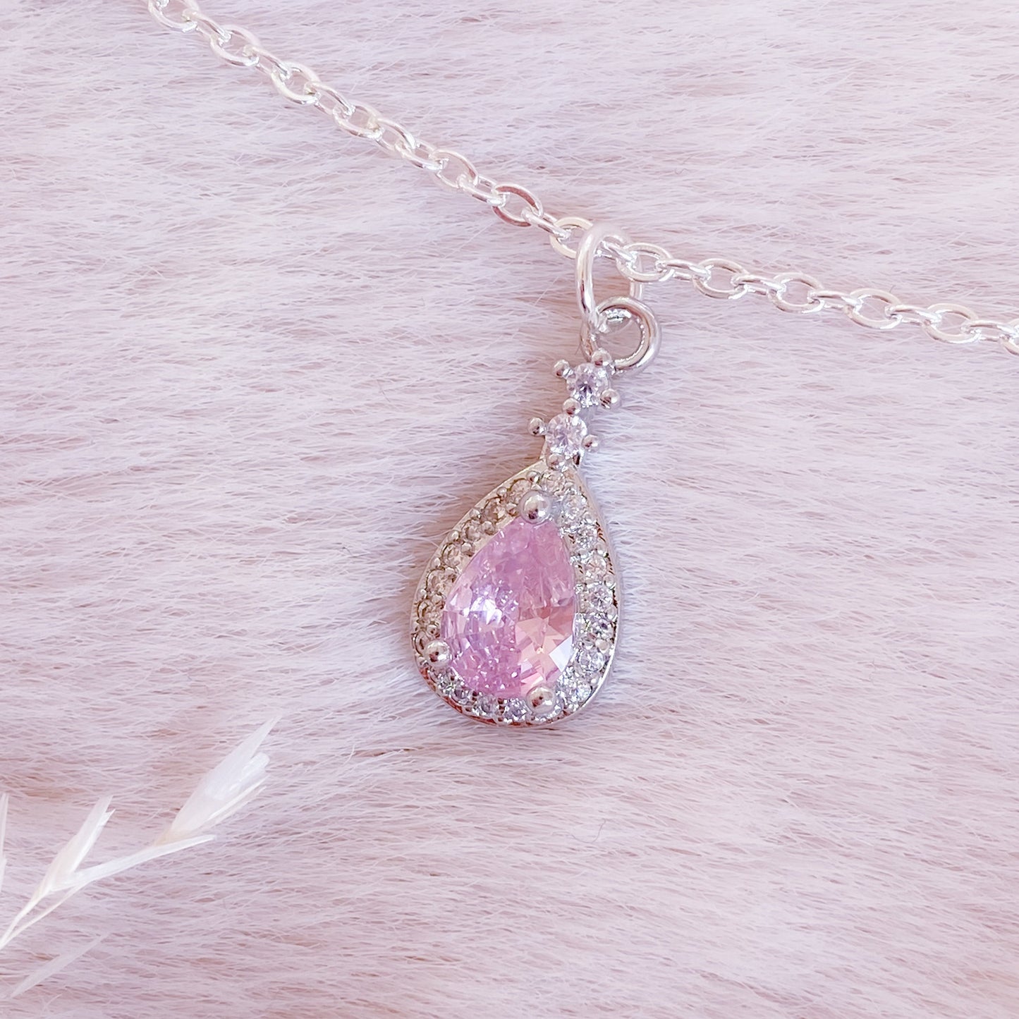 Luxury Teardrop Necklace