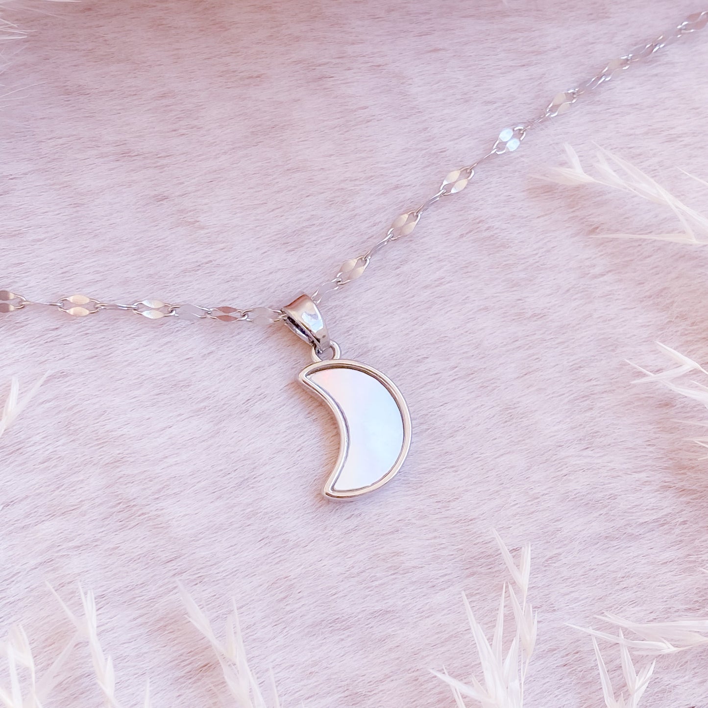 Bright Moon Necklace