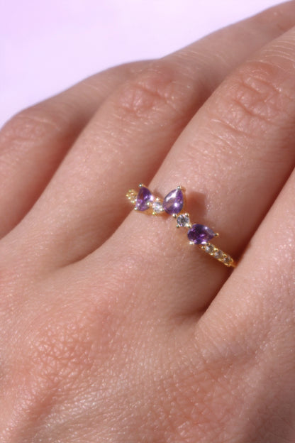 Dainty Crown Ring