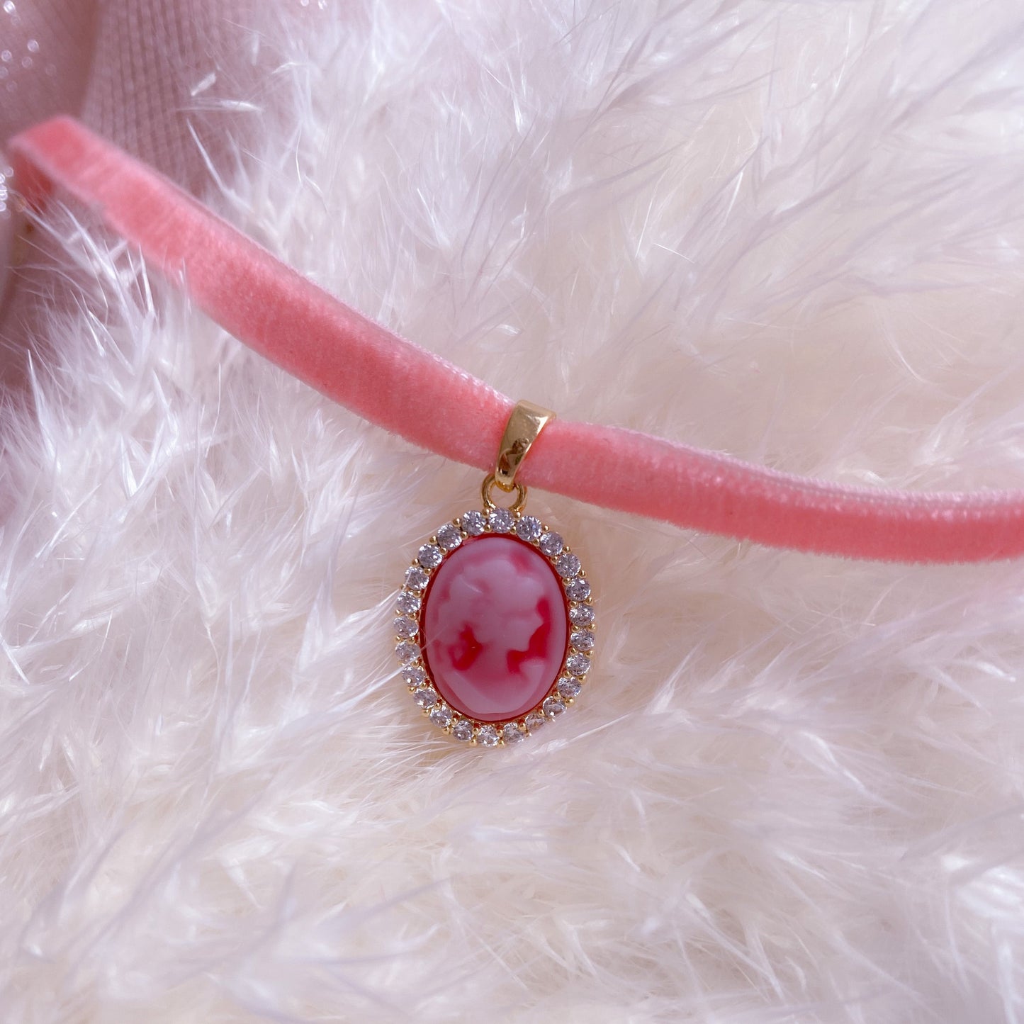 Precious Velvet Cameo Choker