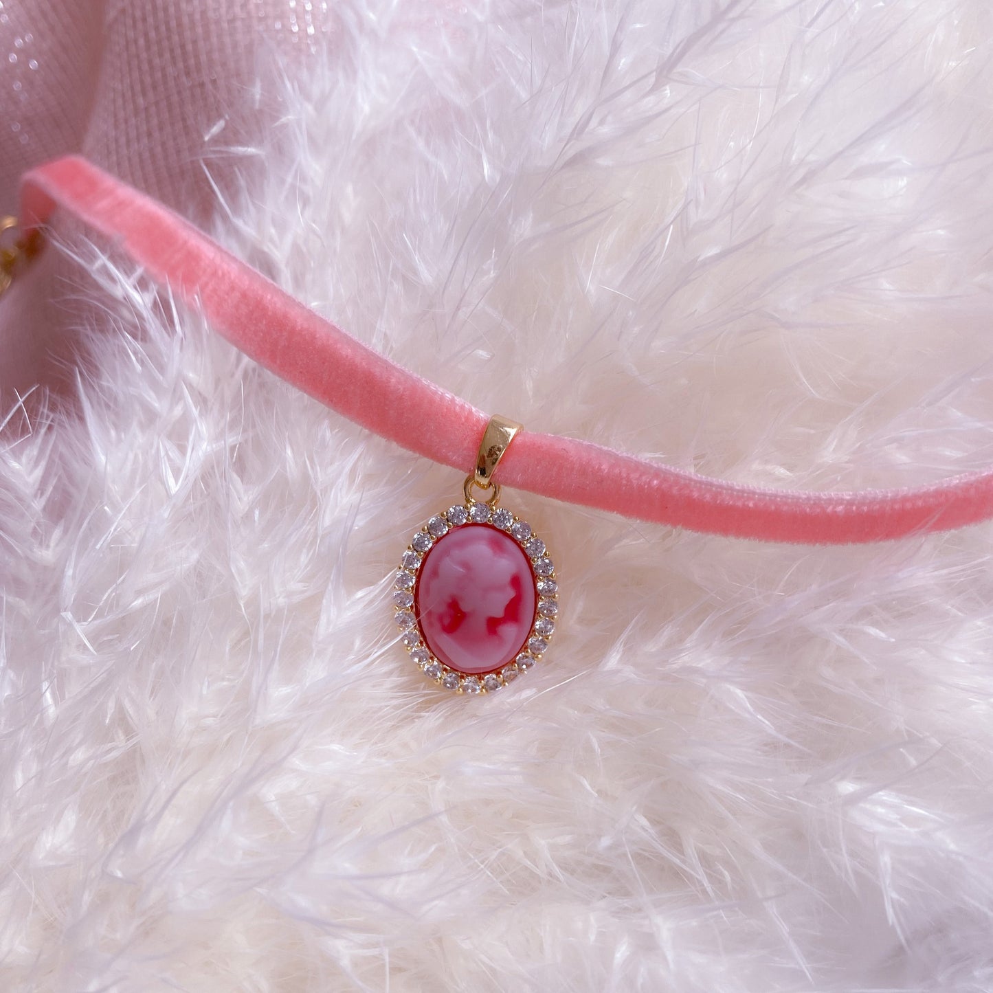 Precious Velvet Cameo Choker