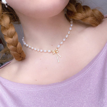 Petit Nœud Pearl Choker