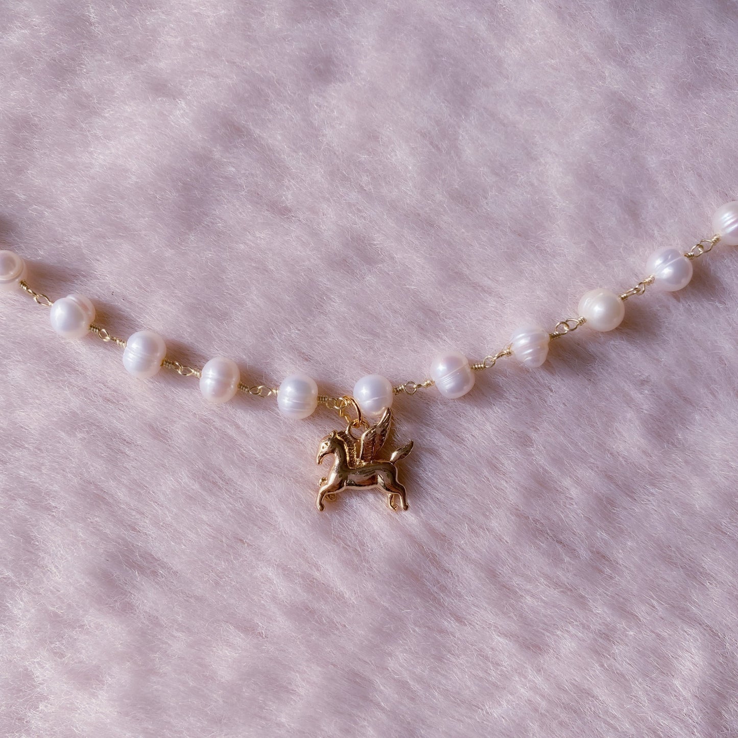 Pegasus Pearl Choker